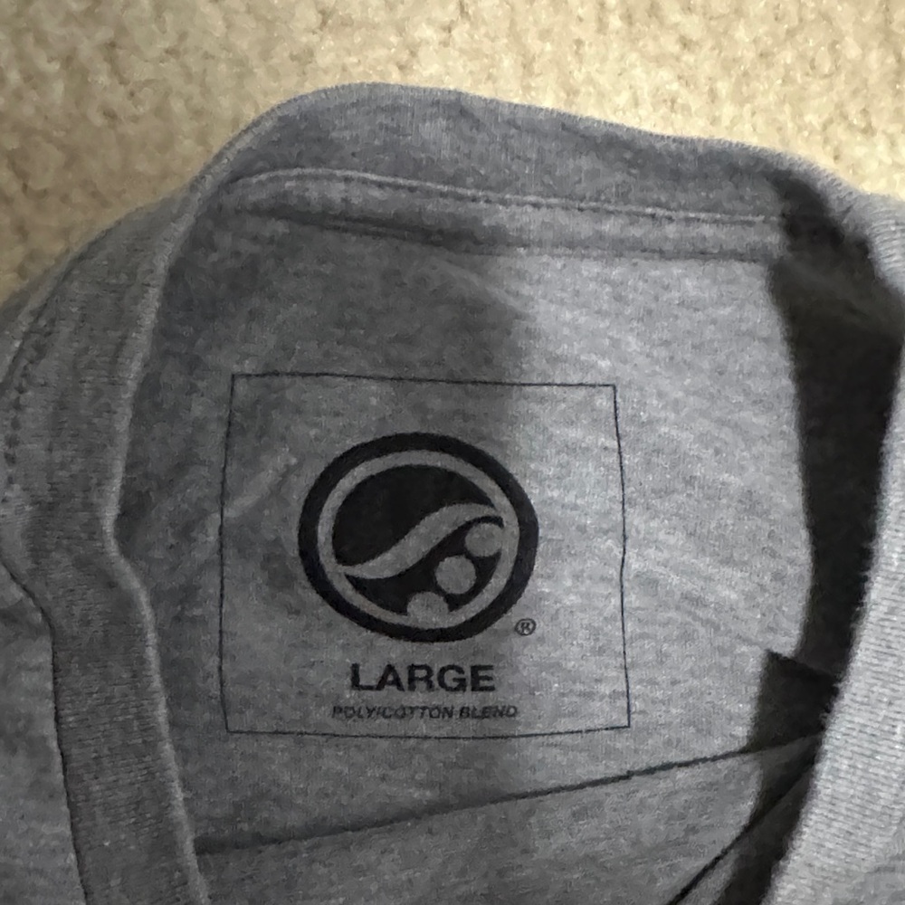 Shoyoroll Brand: Hiptoss graphic T - Picture 3 of 4